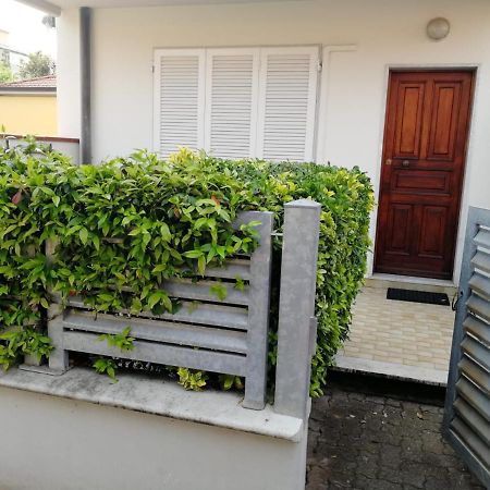 La Casa Dei Bebi Apartment Carrara Exterior photo